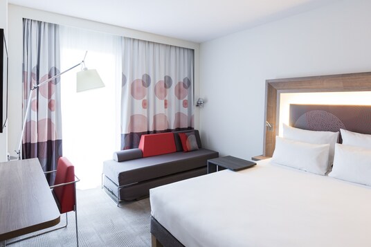 Novotel London Excel Hotel London Reviews Photos Offers Novotel manages 492 hotels in 59 countries (2018). novotel london excel hotel london