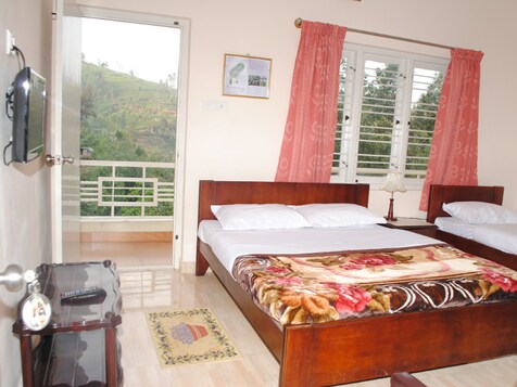 Pinewood Guest House Ooty At 4642 Reviews Photos Offer