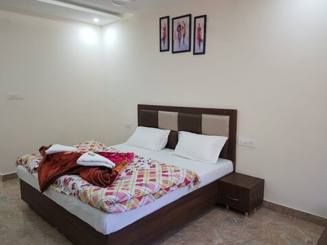 Hotel Pinewood Dalhousie Dalhousie At 2242 Reviews Photos Offer