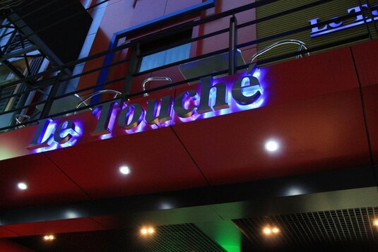 Le Touche' Hotel Bangkok - Reviews, Photos, Price & Offers