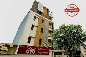 Book 2067 Oyo rooms hotels Online 306 Cities
