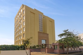 Ginger Greater Noida, Pari Chowk Hotel Greater Noida - Reviews, Photos